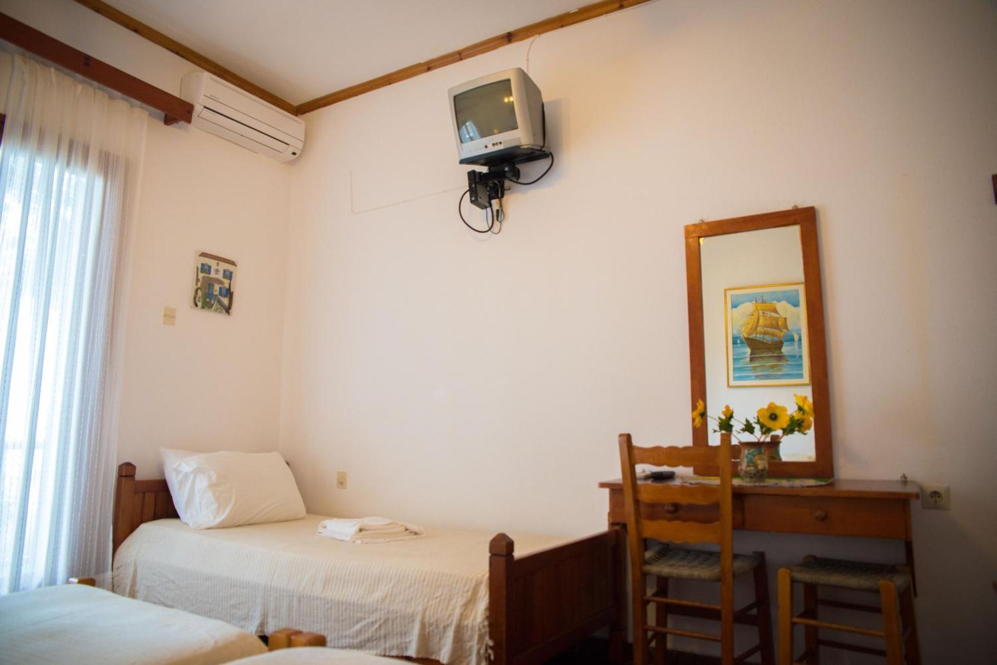 Olga Studios アフィソス 部屋 写真
