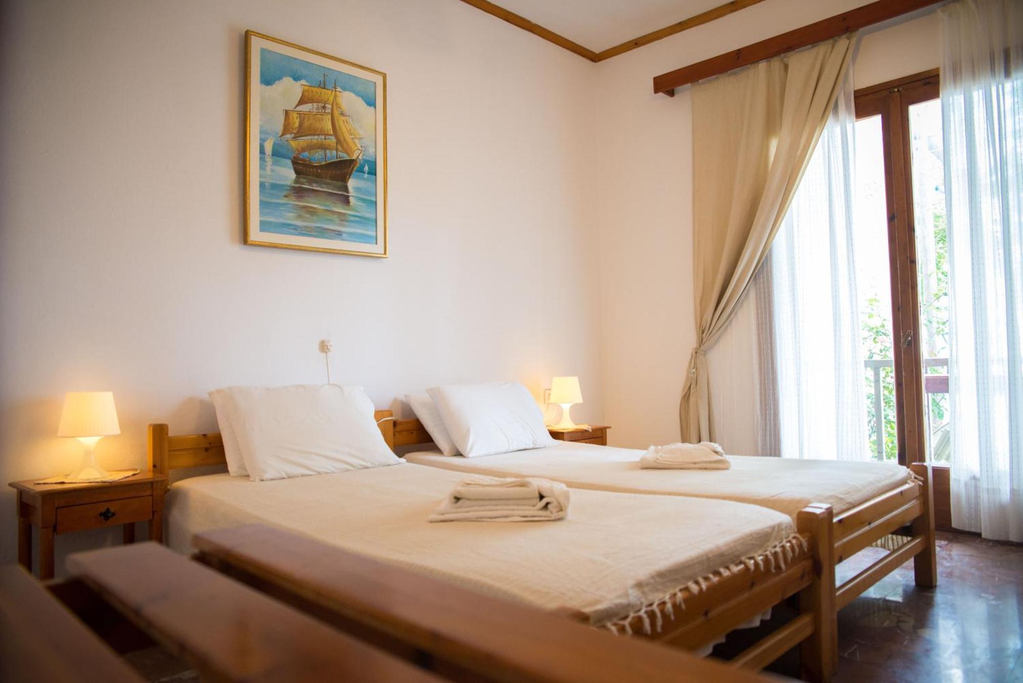 Olga Studios アフィソス 部屋 写真